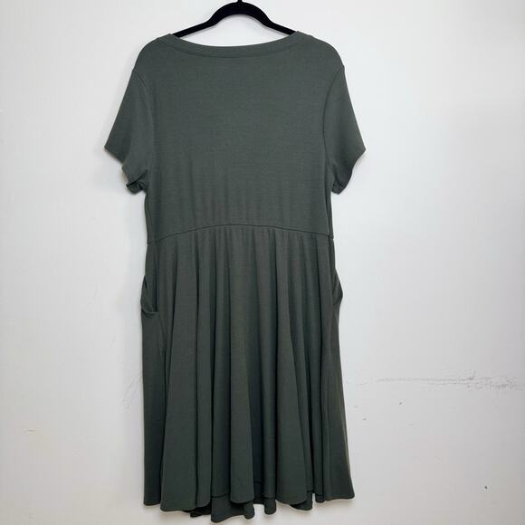 NWT Torrid Dress Olive Green Size 1X 14-16 - Picture 2 of 3